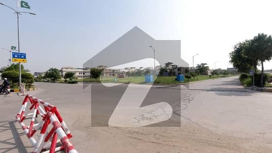 Get This Amazing Corner 1 Kanal Residential Plot Available In Top City 1 - Block C