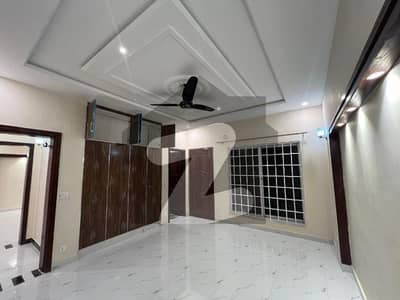 جی ۔ 13 اسلام آباد میں 3 کمروں کا 10 مرلہ زیریں پورشن 1.2 لاکھ میں کرایہ پر دستیاب ہے۔