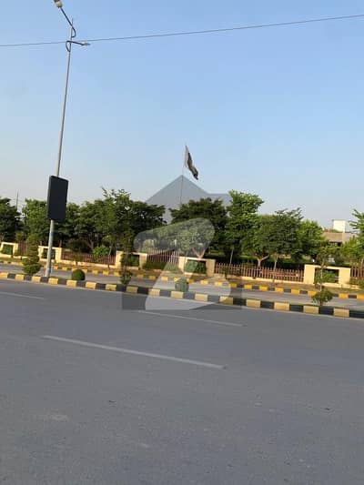 ڈی ایچ اے فیز 5 - سیکٹر سی ڈی ایچ اے ڈیفینس فیز 5,ڈی ایچ اے ڈیفینس,اسلام آباد میں 1 کنال رہائشی پلاٹ 3.7 کروڑ میں برائے فروخت۔