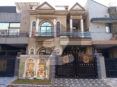 Your Search Ends Right Here With The Beautiful House In Bankers Housing Society - Block B At Affordable Price Of Pkr Rs. 27500000