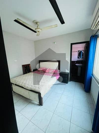 Flat Sized 650 Square Feet Is Available For rent In E-11/2