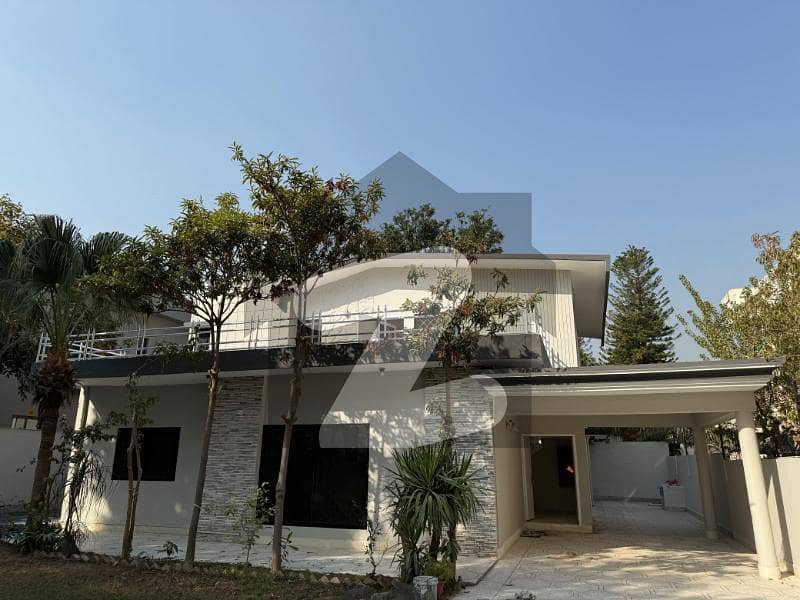 beautiful house with Garden beautiful house with Garden