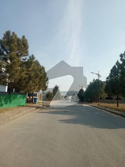 بحریہ انکلیو بحریہ ٹاؤن,اسلام آباد میں 1 کنال رہائشی پلاٹ 3.3 کروڑ میں برائے فروخت۔ بحریہ انکلیو بحریہ ٹاؤن,اسلام آباد میں 1 کنال رہائشی پلاٹ 3.3 کروڑ میں برائے فروخت۔