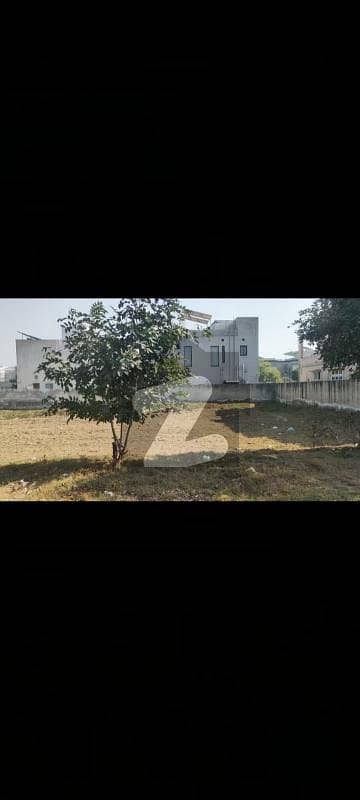 ڈی ایچ اے 9 ٹاؤن ۔ بلاک ڈی ڈی ایچ اے 9 ٹاؤن,ڈیفنس (ڈی ایچ اے),لاہور میں 10 مرلہ رہائشی پلاٹ 2.7 کروڑ میں برائے فروخت۔