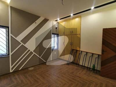 10 Marla House Up For Sale In LDA Avenue