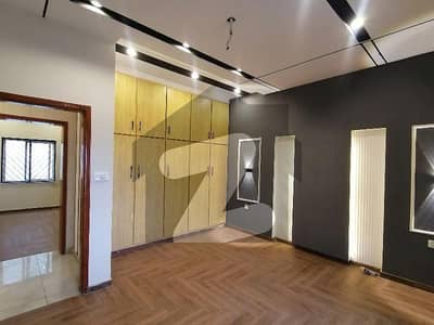 10 Marla House In LDA Avenue For Sale