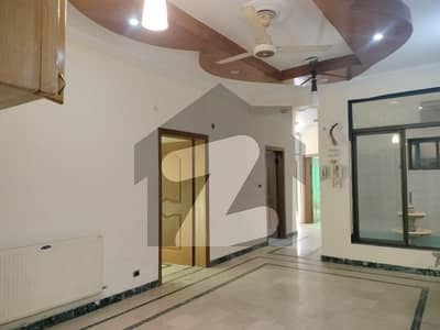 بحریہ ٹاؤن فیز 4 بحریہ ٹاؤن راولپنڈی,راولپنڈی میں 3 کمروں کا 1 کنال زیریں پورشن 1.1 لاکھ میں کرایہ پر دستیاب ہے۔ بحریہ ٹاؤن فیز 4 بحریہ ٹاؤن راولپنڈی,راولپنڈی میں 3 کمروں کا 1 کنال زیریں پورشن 1.1 لاکھ میں کرایہ پر دستیاب ہے۔