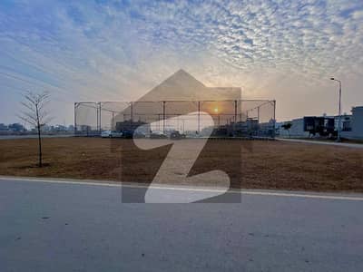 On Excellent Location Ideal Residential Plot For sale In Park View City - Crystal Block On Excellent Location Ideal Residential Plot For sale In Park View City - Crystal Block