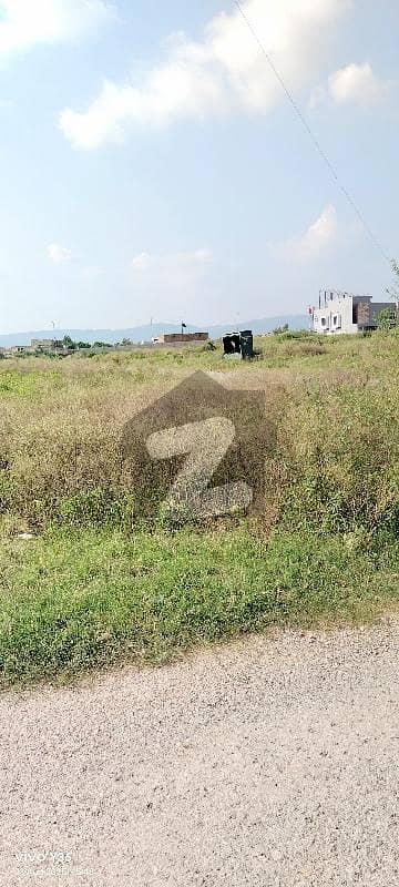 جی ۔ 14/1 جی ۔ 14,اسلام آباد میں 14 مرلہ رہائشی پلاٹ 1.7 کروڑ میں برائے فروخت۔