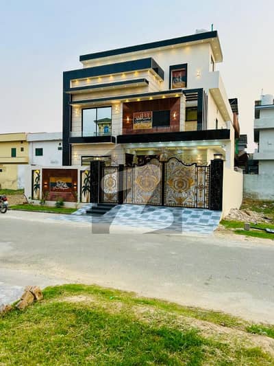 10 Marla Brand New Modern Design House Available For Sale Very Beautiful Location in Central Park Lahore.