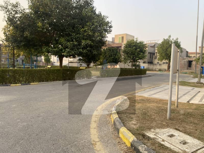 بحریہ نشیمن ۔ آئرس بحریہ نشیمن,لاہور میں 5 مرلہ رہائشی پلاٹ 36.0 لاکھ میں برائے فروخت۔ بحریہ نشیمن ۔ آئرس بحریہ نشیمن,لاہور میں 5 مرلہ رہائشی پلاٹ 36.0 لاکھ میں برائے فروخت۔