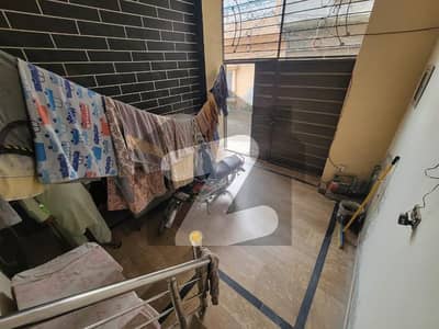 لال پل مغلپورہ,لاہور میں 4 کمروں کا 2 مرلہ مکان 1.05 کروڑ میں برائے فروخت۔