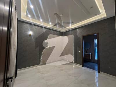 ڈی ایچ اے فیز 6 - بلاک ڈی فیز 6,ڈیفنس (ڈی ایچ اے),لاہور میں 3 کمروں کا 10 مرلہ بالائی پورشن 1.0 لاکھ میں کرایہ پر دستیاب ہے۔