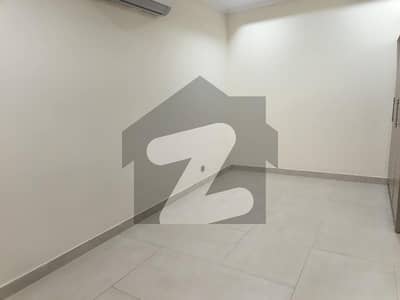 ایف ۔ 7 اسلام آباد میں 9 کمروں کا 1 کنال مکان 18.0 لاکھ میں کرایہ پر دستیاب ہے۔