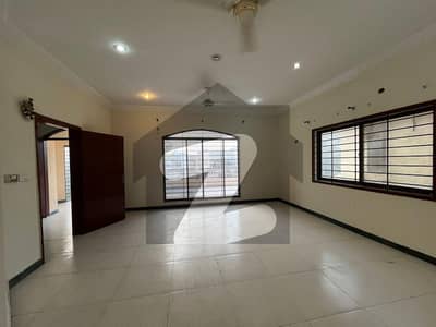 ڈی ایچ اے فیز 6 ڈی ایچ اے ڈیفینس,کراچی میں 4 کمروں کا 1 کنال مکان 4.5 لاکھ میں کرایہ پر دستیاب ہے۔ ڈی ایچ اے فیز 6 ڈی ایچ اے ڈیفینس,کراچی میں 4 کمروں کا 1 کنال مکان 4.5 لاکھ میں کرایہ پر دستیاب ہے۔