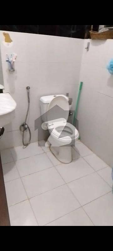 12 Marla used Corner upper portion 12 Marla used Corner upper portion