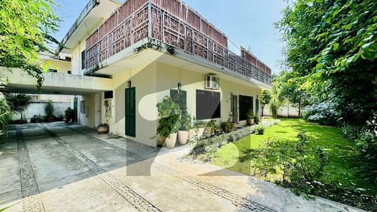 House For Rent In F-7 On Prime Location