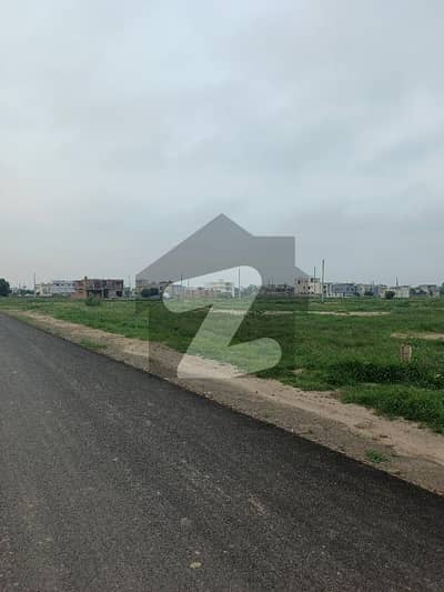 کالج روڈ لاہور میں 130 کنال رہائشی پلاٹ 16.9 ارب میں برائے فروخت۔