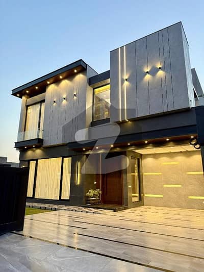 ڈی ایچ اے فیز 7 - بلاک وائے فیز 7,ڈیفنس (ڈی ایچ اے),لاہور میں 5 کمروں کا 1 کنال مکان 10.99 کروڑ میں برائے فروخت۔ ڈی ایچ اے فیز 7 - بلاک وائے فیز 7,ڈیفنس (ڈی ایچ اے),لاہور میں 5 کمروں کا 1 کنال مکان 10.99 کروڑ میں برائے فروخت۔