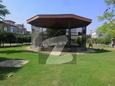 5 Marla all dues clear full possession paid plus ruda charges are paid plot is available for sale in 2300 series of platinum block