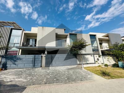 ڈی ۔ 17 اسلام آباد میں 5 کمروں کا 9 مرلہ مکان 3.45 کروڑ میں برائے فروخت۔ ڈی ۔ 17 اسلام آباد میں 5 کمروں کا 9 مرلہ مکان 3.45 کروڑ میں برائے فروخت۔