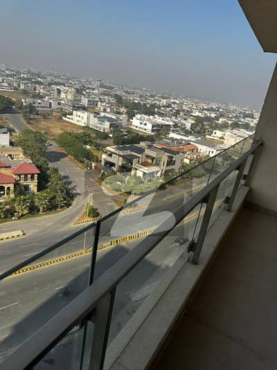 ڈیفینس رایا ڈی ایچ اے ڈیفینس,لاہور میں 4 کمروں کا 10 مرلہ فلیٹ 8.8 کروڑ میں برائے فروخت۔ ڈیفینس رایا ڈی ایچ اے ڈیفینس,لاہور میں 4 کمروں کا 10 مرلہ فلیٹ 8.8 کروڑ میں برائے فروخت۔