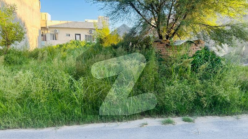 MAIN DOUBLE ROAD PLOT AT REASONABLE PRICE MAIN DOUBLE ROAD PLOT AT REASONABLE PRICE