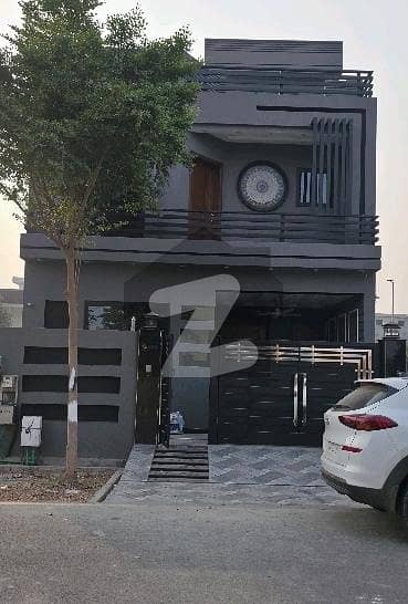 Prime Location 5 Marla House available for sale in Royal Palm City Prime Location 5 Marla House available for sale in Royal Palm City