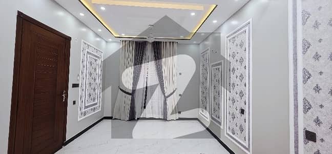 Prime Location 5 Marla House Available For Sale In Royal Palm City