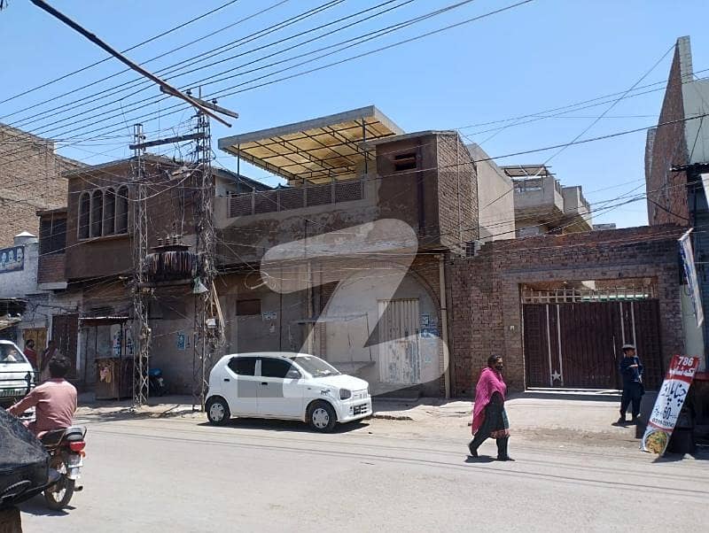 محلہ کوٹلہ تولے خان ملتان میں 9 کمروں کا 1 کنال مکان 12.5 کروڑ میں برائے فروخت۔ محلہ کوٹلہ تولے خان ملتان میں 9 کمروں کا 1 کنال مکان 12.5 کروڑ میں برائے فروخت۔