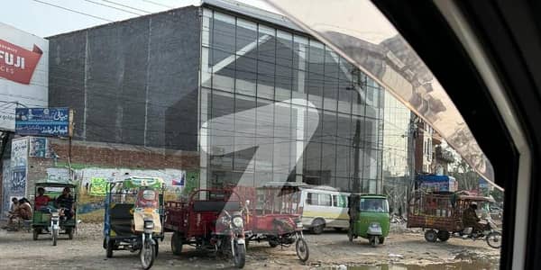 سیالکوٹ بائی پاس گوجرانوالہ میں 13 مرلہ عمارت 21.0 کروڑ میں برائے فروخت۔