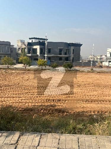 بحریہ ٹاؤن فیز 8 ۔ بلاک ایچ بحریہ ٹاؤن فیز 8,بحریہ ٹاؤن راولپنڈی,راولپنڈی میں 15 مرلہ رہائشی پلاٹ 94.0 لاکھ میں برائے فروخت۔