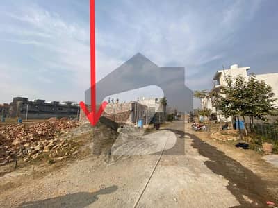 ایم پی سی ایچ ایس ۔ بلاک ایف ایم پی سی ایچ ایس ۔ ملٹی گارڈنز,بی ۔ 17,اسلام آباد میں 6 مرلہ رہائشی پلاٹ 77.0 لاکھ میں برائے فروخت۔ ایم پی سی ایچ ایس ۔ بلاک ایف ایم پی سی ایچ ایس ۔ ملٹی گارڈنز,بی ۔ 17,اسلام آباد میں 6 مرلہ رہائشی پلاٹ 77.0 لاکھ میں برائے فروخت۔