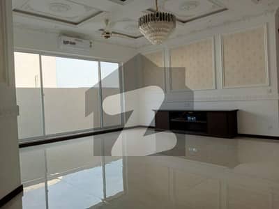 1 Kanal Upper Portion For Rent in DHA Phase 7 Block Y - Separate Entrance