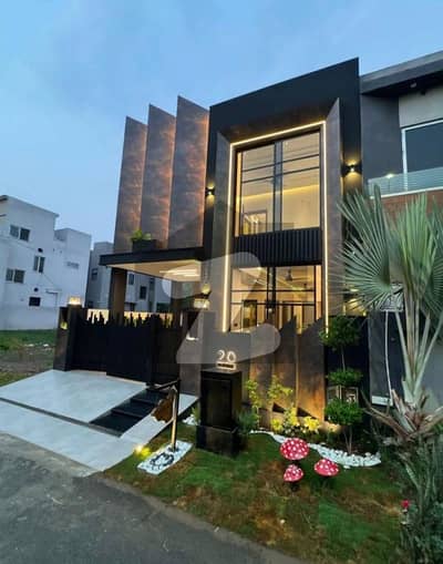 پارک ویو سٹی ۔ ڈائمنڈ بلاک پارک ویو سٹی,لاہور میں 4 کمروں کا 5 مرلہ مکان 1.65 کروڑ میں برائے فروخت۔