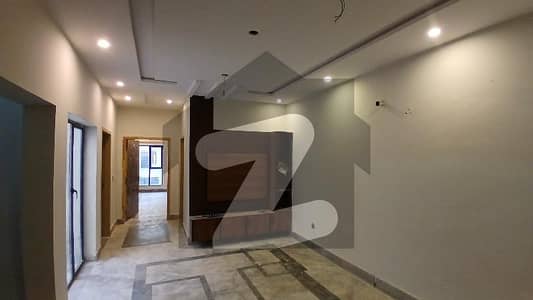 ایل ڈی اے ایوینیو لاہور میں 3 کمروں کا 10 مرلہ بالائی پورشن 50.0 ہزار میں کرایہ پر دستیاب ہے۔ ایل ڈی اے ایوینیو لاہور میں 3 کمروں کا 10 مرلہ بالائی پورشن 50.0 ہزار میں کرایہ پر دستیاب ہے۔