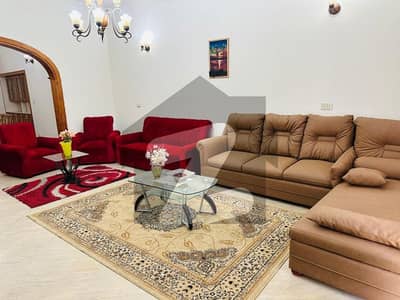 ایف ۔ 8 اسلام آباد میں 3 کمروں کا 1 کنال بالائی پورشن 7.0 لاکھ میں کرایہ پر دستیاب ہے۔