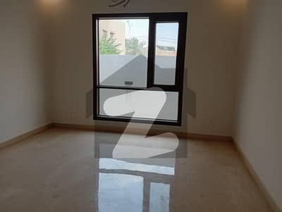 ڈی ایچ اے فیز 6 ڈی ایچ اے ڈیفینس,کراچی میں 4 کمروں کا 1 کنال بالائی پورشن 2.0 لاکھ میں کرایہ پر دستیاب ہے۔