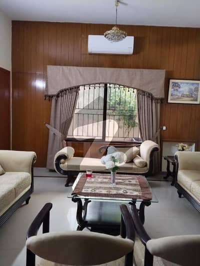 10 Marla House For Rent In Faisal Town C Block Lahore