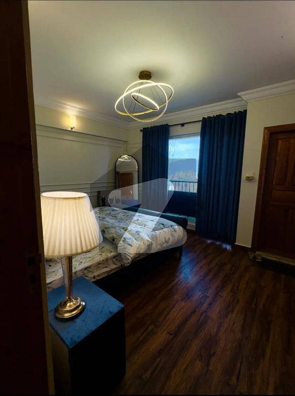 Modern Apartment on Murree Expressway Prime Location & Comfortable Living Modern Apartment on Murree Expressway Prime Location & Comfortable Living