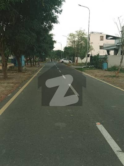 فضائیہ ہاؤسنگ سکیم فیز 1 فضائیہ ہاؤسنگ سکیم,لاہور میں 6 مرلہ کمرشل پلاٹ 9.7 کروڑ میں برائے فروخت۔ فضائیہ ہاؤسنگ سکیم فیز 1 فضائیہ ہاؤسنگ سکیم,لاہور میں 6 مرلہ کمرشل پلاٹ 9.7 کروڑ میں برائے فروخت۔