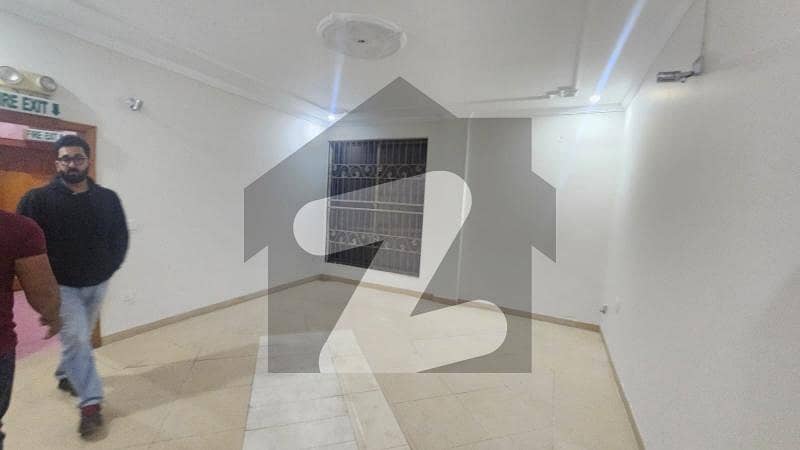 10 MARLA FIRST FLOOR HOT LOCATION 10 MARLA FIRST FLOOR HOT LOCATION