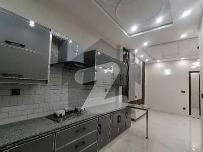 ریل ٹاؤن کینال سٹی لاہور میں 2 کمروں کا 7 مرلہ بالائی پورشن 50.0 ہزار میں کرایہ پر دستیاب ہے۔ ریل ٹاؤن کینال سٹی لاہور میں 2 کمروں کا 7 مرلہ بالائی پورشن 50.0 ہزار میں کرایہ پر دستیاب ہے۔