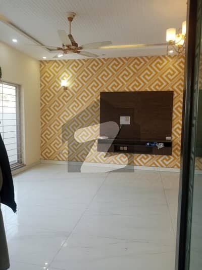 ڈی ایچ اے فیز 7 ڈیفنس (ڈی ایچ اے),لاہور میں 3 کمروں کا 1 کنال زیریں پورشن 1.35 لاکھ میں کرایہ پر دستیاب ہے۔