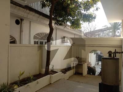 Beautiful House With 6 Bed For Sale