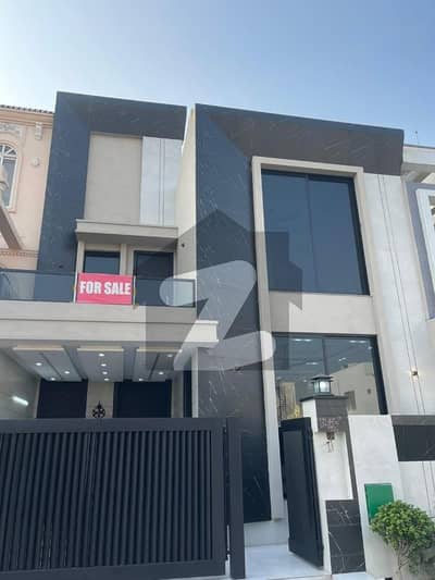 بحریہ ٹاؤن سیکٹرڈی بحریہ ٹاؤن,لاہور میں 3 کمروں کا 5 مرلہ مکان 2.6 کروڑ میں برائے فروخت۔ بحریہ ٹاؤن سیکٹرڈی بحریہ ٹاؤن,لاہور میں 3 کمروں کا 5 مرلہ مکان 2.6 کروڑ میں برائے فروخت۔