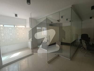 کلفٹن ۔ بلاک 3 کلفٹن,کراچی میں 5 مرلہ دفتر 1.5 لاکھ میں کرایہ پر دستیاب ہے۔