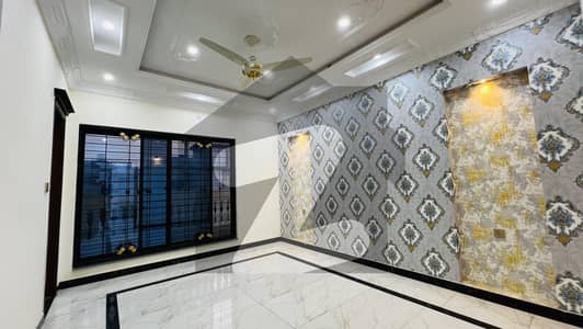 5 Marla Rent Available For House