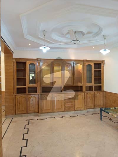 جی ۔ 9/4 جی ۔ 9,اسلام آباد میں 2 کمروں کا 10 مرلہ زیریں پورشن 1.25 لاکھ میں کرایہ پر دستیاب ہے۔