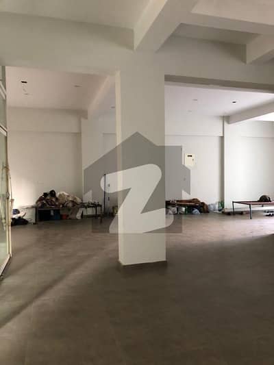 بخاری کمرشل ایریا ڈی ایچ اے فیز 6,ڈی ایچ اے ڈیفینس,کراچی میں 8 مرلہ دکان 10.0 لاکھ میں کرایہ پر دستیاب ہے۔